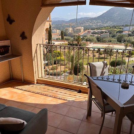Joli Studio Tout Confort Proche Toutes Commodites Dans Residence Calme LʼÎle-Rousse المظهر الخارجي الصورة