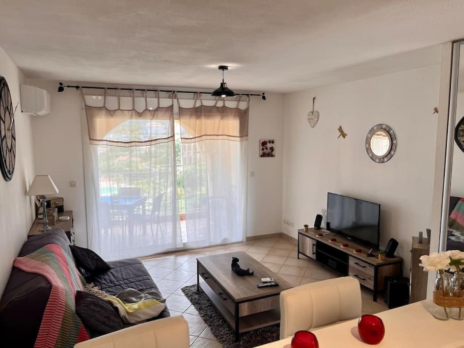 Joli Studio Tout Confort Proche Toutes Commodites Dans Residence Calme LʼÎle-Rousse المظهر الخارجي الصورة