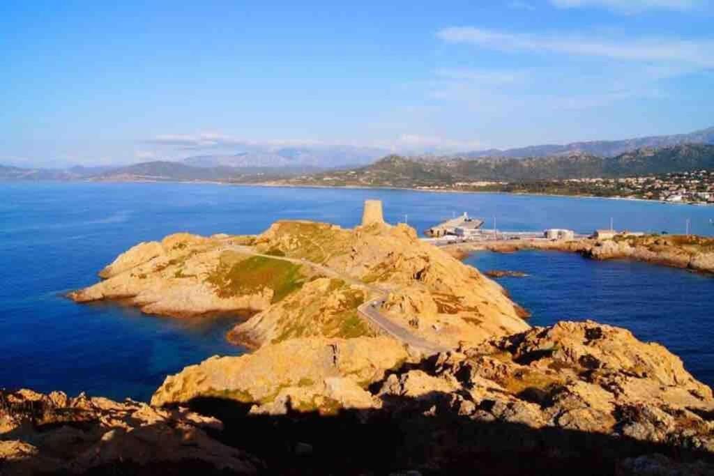 Joli Studio Tout Confort Proche Toutes Commodites Dans Residence Calme LʼÎle-Rousse المظهر الخارجي الصورة