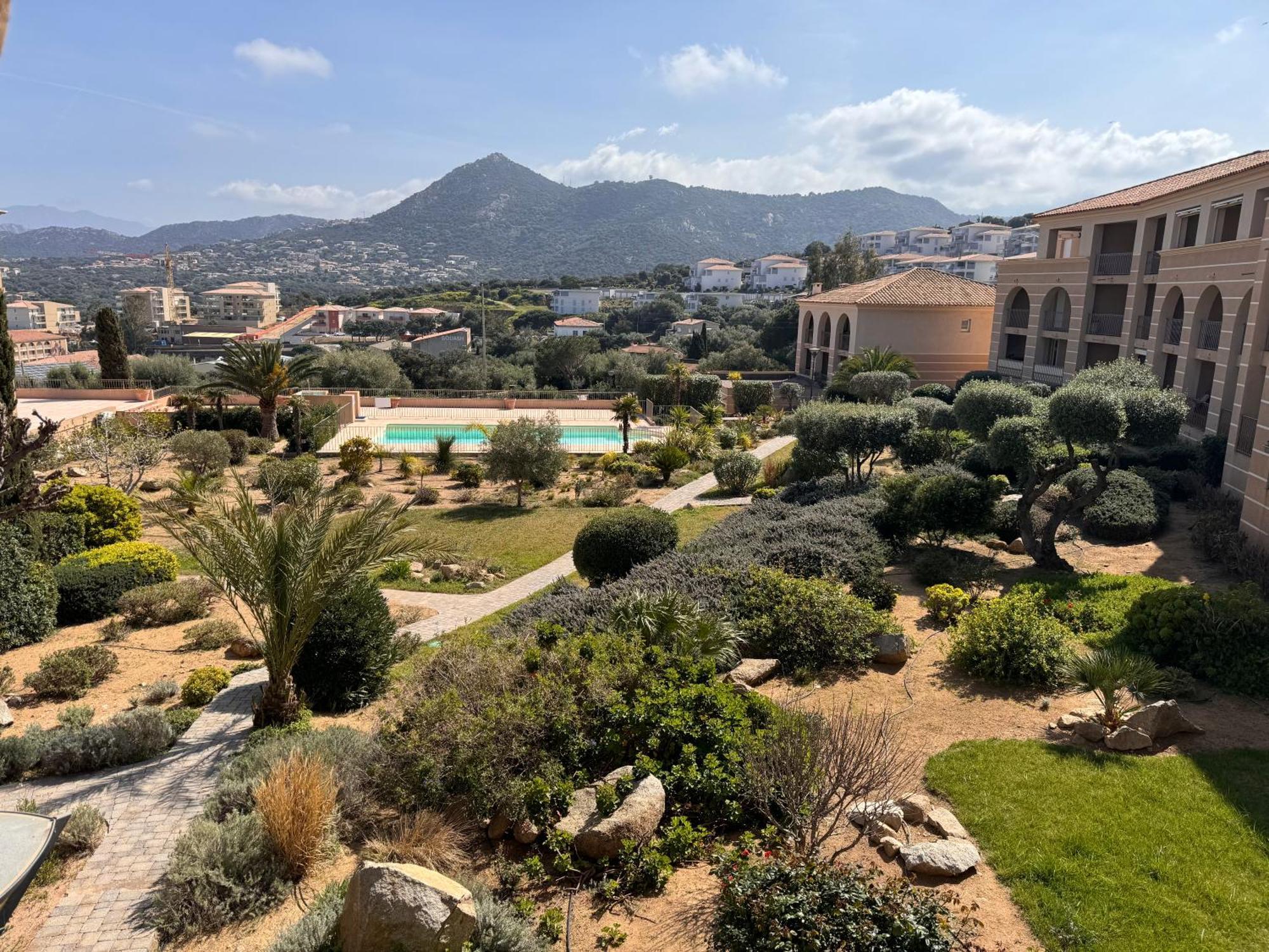 Joli Studio Tout Confort Proche Toutes Commodites Dans Residence Calme LʼÎle-Rousse المظهر الخارجي الصورة